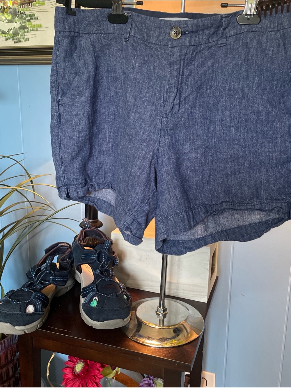 Old Navy Navy Blue Everyday Mid-Rise Shorts